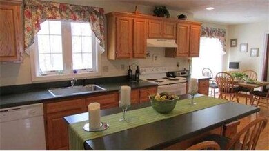 94 Mount Pleasant St, Milford, MA 01757 - photo 6