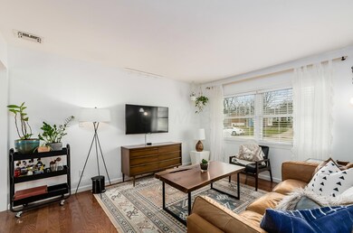 Y- 5480 Darcy Rd. Columbus, OH04