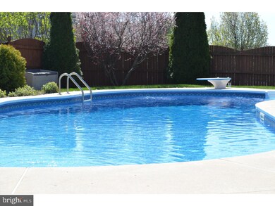 201 Overlook Dr, Schwenksville, PA 19473 - photo 4