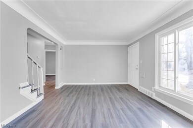 5177 Camden Rd, Maple Heights, OH 44137 - photo 6