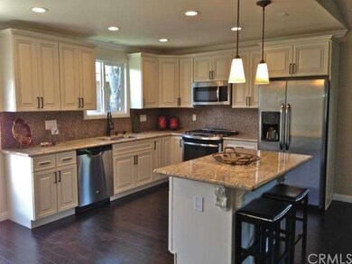 Gourmet kitchen, new cabinets, granite countertops