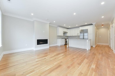 201 W 8th St unit 3, Boston, MA 02127 - photo 4