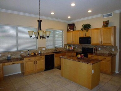Gourmet Kitchen w/Granite