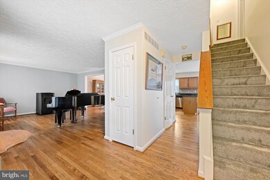 10951 Scaggsville Rd, Laurel, MD 20723 - photo 2