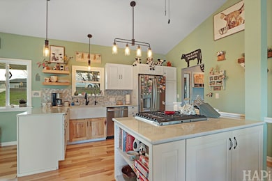 1512 W Oakleaf Dr, Johnsburg, IL 60051 - photo 7