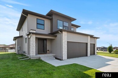 202 Augusta Dr, Treynor, IA 51575 - photo 3