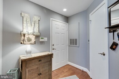 3900 Penderview Dr unit 1406, Fairfax, VA 22033 - photo 3