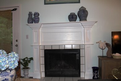 Updated FIreplace Mantel