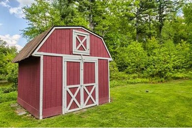 51 Gowing Rd, Hudson, NH 03051 - photo 6