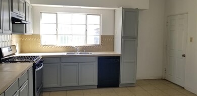 2025 San Jose Ave, El Paso, TX 79902 - photo 5