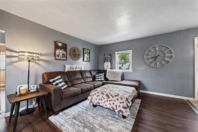 204 Johnson St SW, Shellsburg, IA 52332 - photo 5