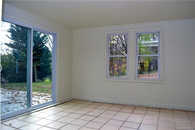 45 Tipperary Dr, Asheville, NC 28806 - photo 6