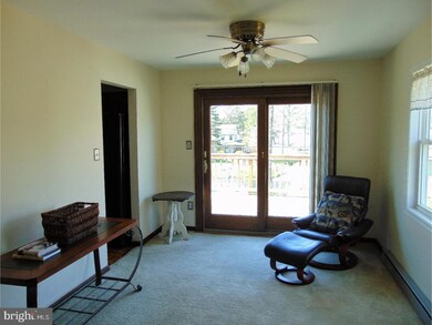 305 Maple Blvd, Orwigsburg, PA 17961 - photo 4