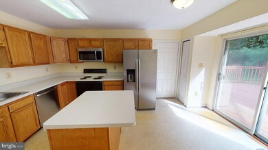 5471 Sir Douglas Dr, Bryans Road, MD 20616 - photo 6