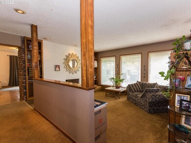 2845 NE 17th St, Gresham, OR 97030 - photo 5
