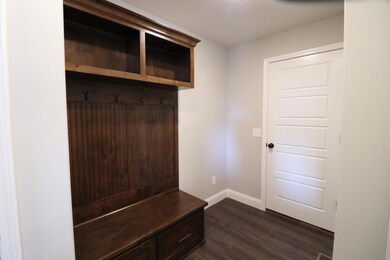 1662Feathercrest1