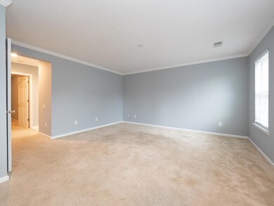 3232 Queensgate-1033768
