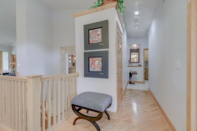 580 Holly Ln N, Saint Paul, MN 55128 - photo 4