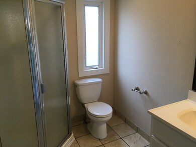 4 Peck St unit 2, Kingston, MA 02364 - photo 5