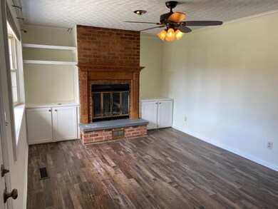 4028 Rickenbacker Ave, Columbus, OH 43213 - photo 6