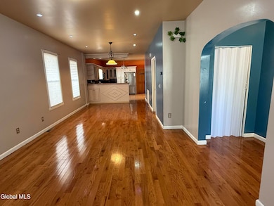 1017 Hegeman St unit 1st Floor, Schenectady, NY 12306 - photo 6