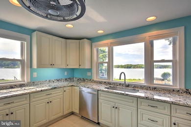 347 N Lakeshore Dr, Louisa, VA 23093 - photo 4