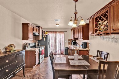 14405 Desert Sage Dr, Horizon City, TX 79928 - photo 7