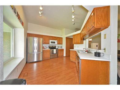 Kitchen. Great gourmet Kitchen with new appliances