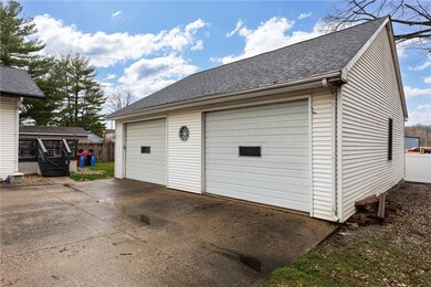503 N Henrietta St, Effingham, IL 62401 - photo 4