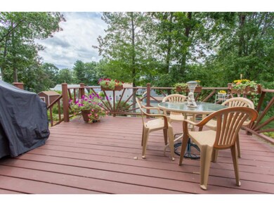 29 Howe St, Rochester, NH 03867 - photo 4