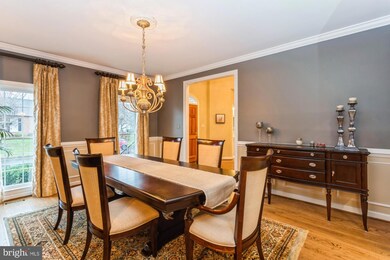 6211 Point Cir, Centreville, VA 20120 - photo 7