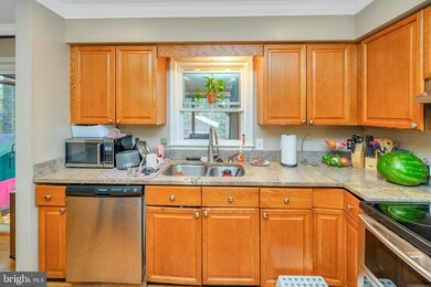 201 Midshipman Cir, Stafford, VA 22554 - photo 6