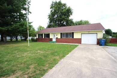 58 Oak St, Somerset, IN 46984 - photo 2