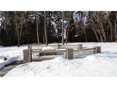 Patio/Deck. Brand new pavestone patio features bui