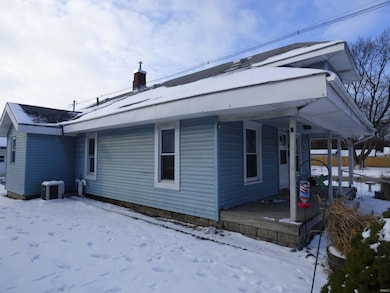 1159 W Mcclurg St, Frankfort, IN 46041 - photo 5