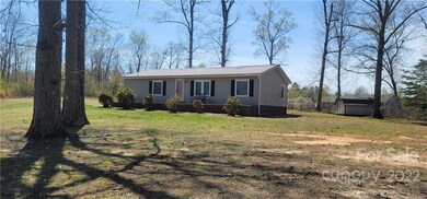 109 Mcallister Rd, Statesville, NC 28625 - photo 2