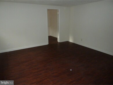 2404 S Cuthbert Dr, Lindenwold, NJ 08021 - photo 5