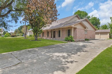 3943 Fernwood Dr, Houston, TX 77021 - photo 2