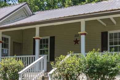 1212 Galloway St, Columbia, TN 38401 - photo 4