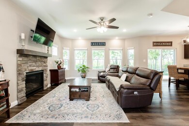 1313 Hollander Ct, O'Fallon, IL 62269 - photo 6