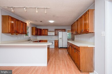 9483 Paradise Rd, Warrenton, VA 20186 - photo 6