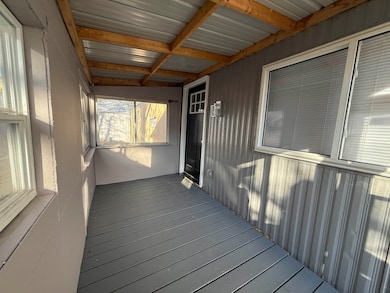 303 Lorraine Dr unit WOODRIDGE ESTATES, Freeport, IL 61032 - photo 6