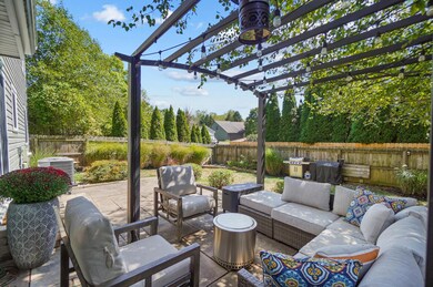 298 Sumption Dr, Columbus, OH 43230 - photo 2