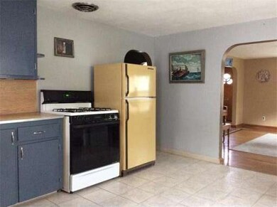 1214 Berkshire Ave, Indian Orchard, MA 01151 - photo 7