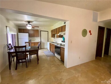 414 Northcutt Dr, Alamo, TX 78516 - photo 3