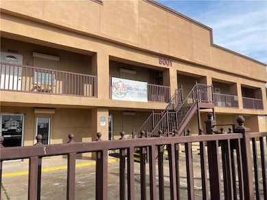 8001 Downman Rd unit A, New Orleans, LA 70126 - photo 2