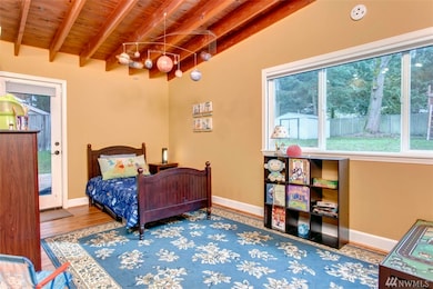 4532 86th Ave SE, Mercer Island, WA 98040 - photo 2