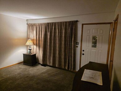 2913 Drexel Dr, Hobart, IN 46342 - photo 2