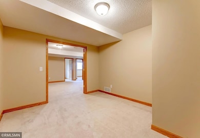 4103 Blakewood Dr, Shakopee, MN 55379 - photo 7