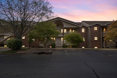 350 S Wildwood Dr unit 6, Branson, MO 65616 - photo 5